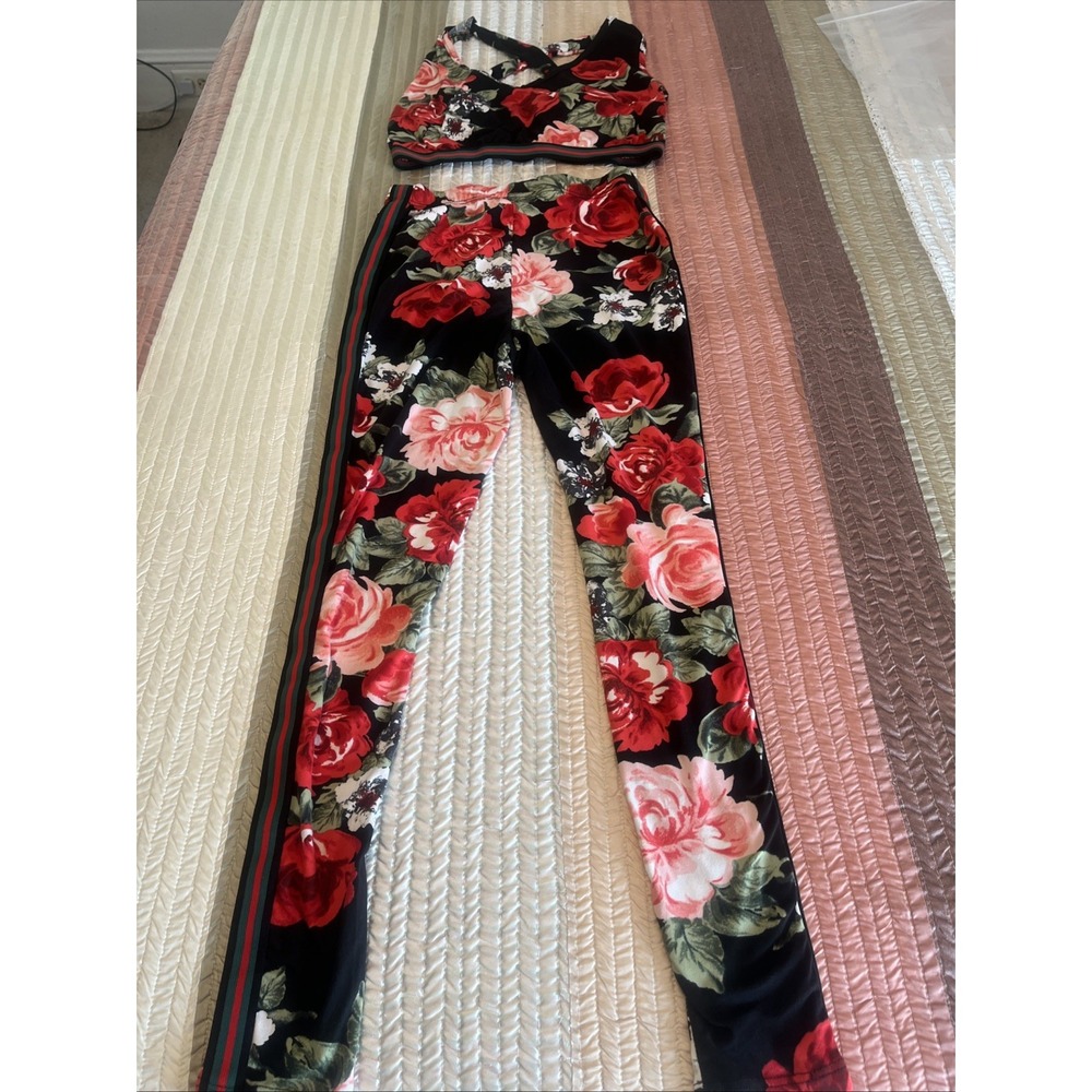 Arabella Clothing Two Piece Set Rose Floral Crop Top Leggings Red Black Medium